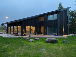 Villa Ariana, Kuressaare